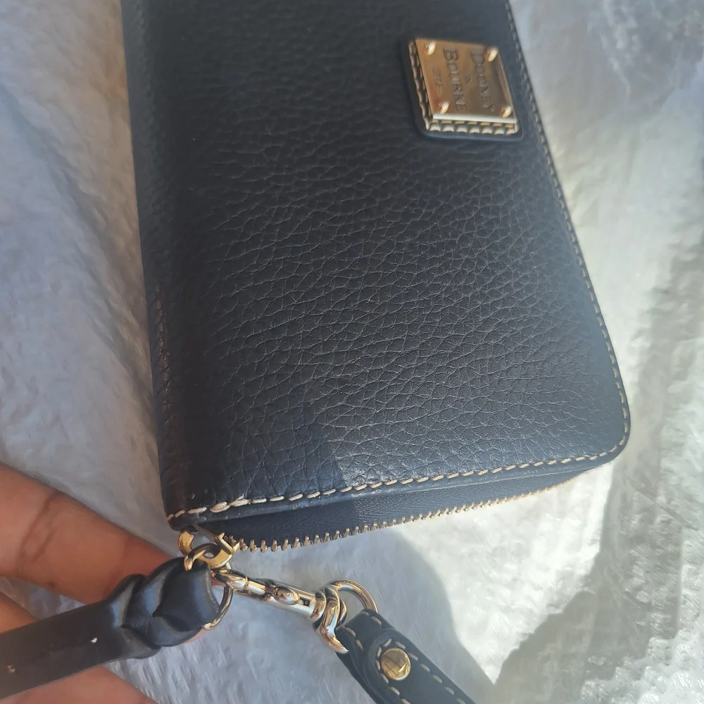 Dooney & Bourke Black Wristlet - Picture 3 of 10